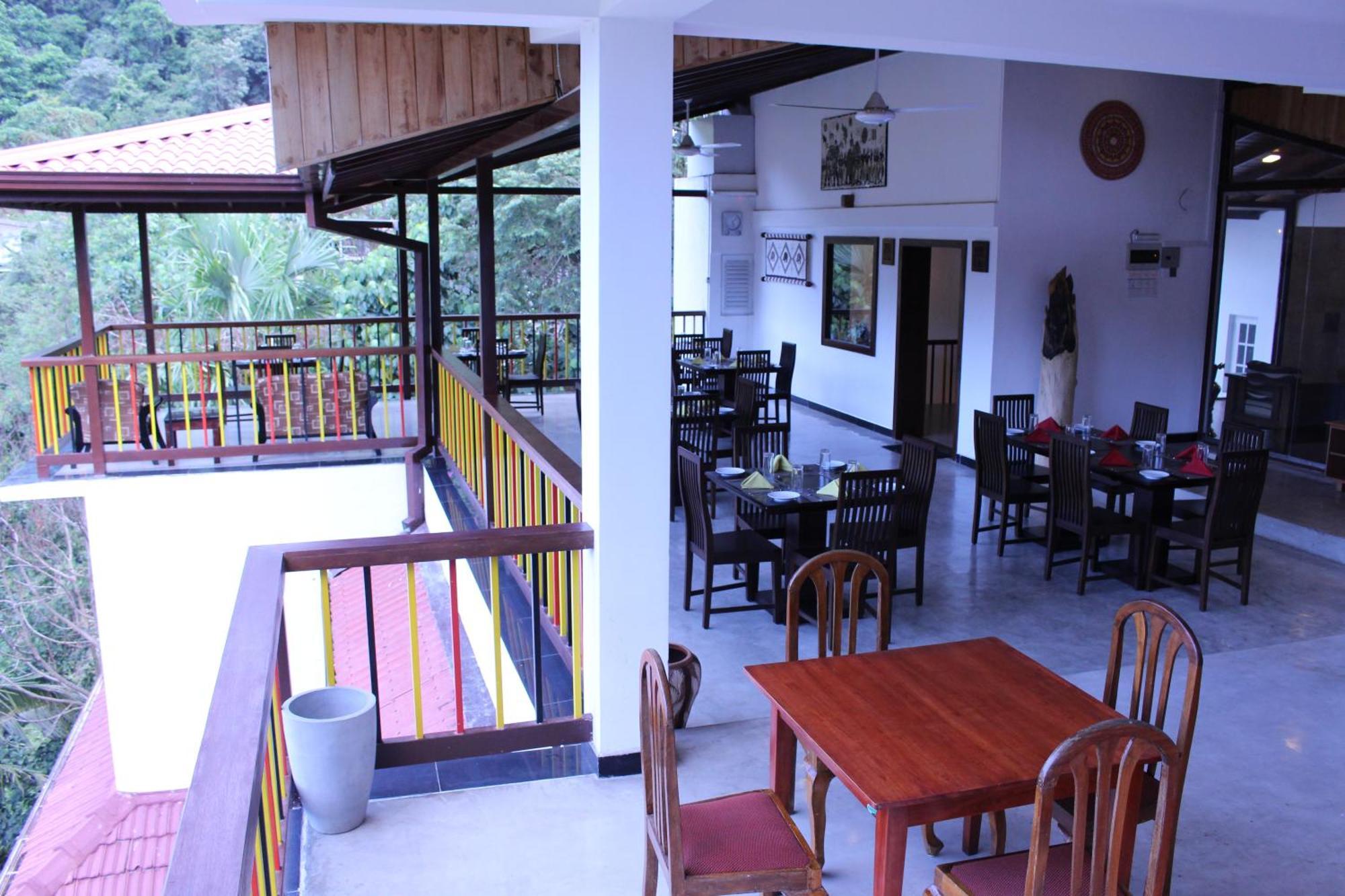 Hotel Kandyan Exterior foto