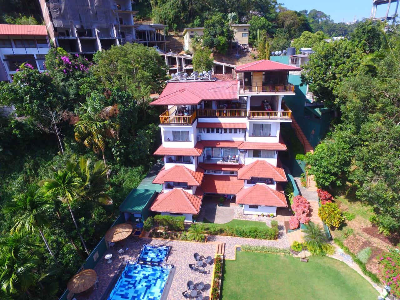 Hotel Kandyan Exterior foto